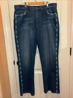 16 Ralph Lauren (Lauren Jean Co.) Blue Wash Boot Cut Jean  beaded Embroidery